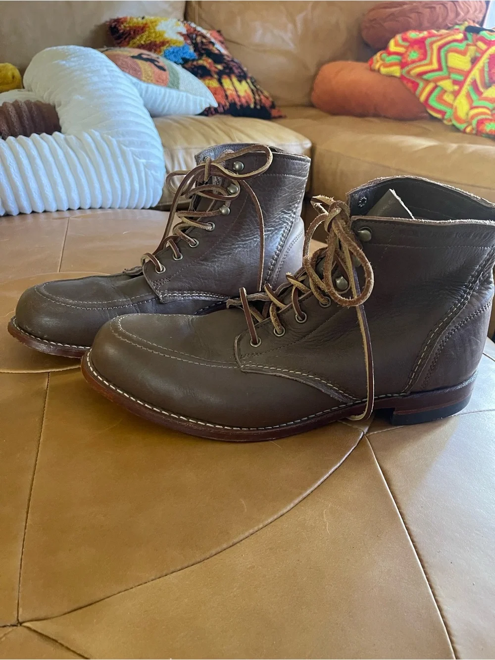 Men's Wolverine 1000 mile Moc-Toe boot